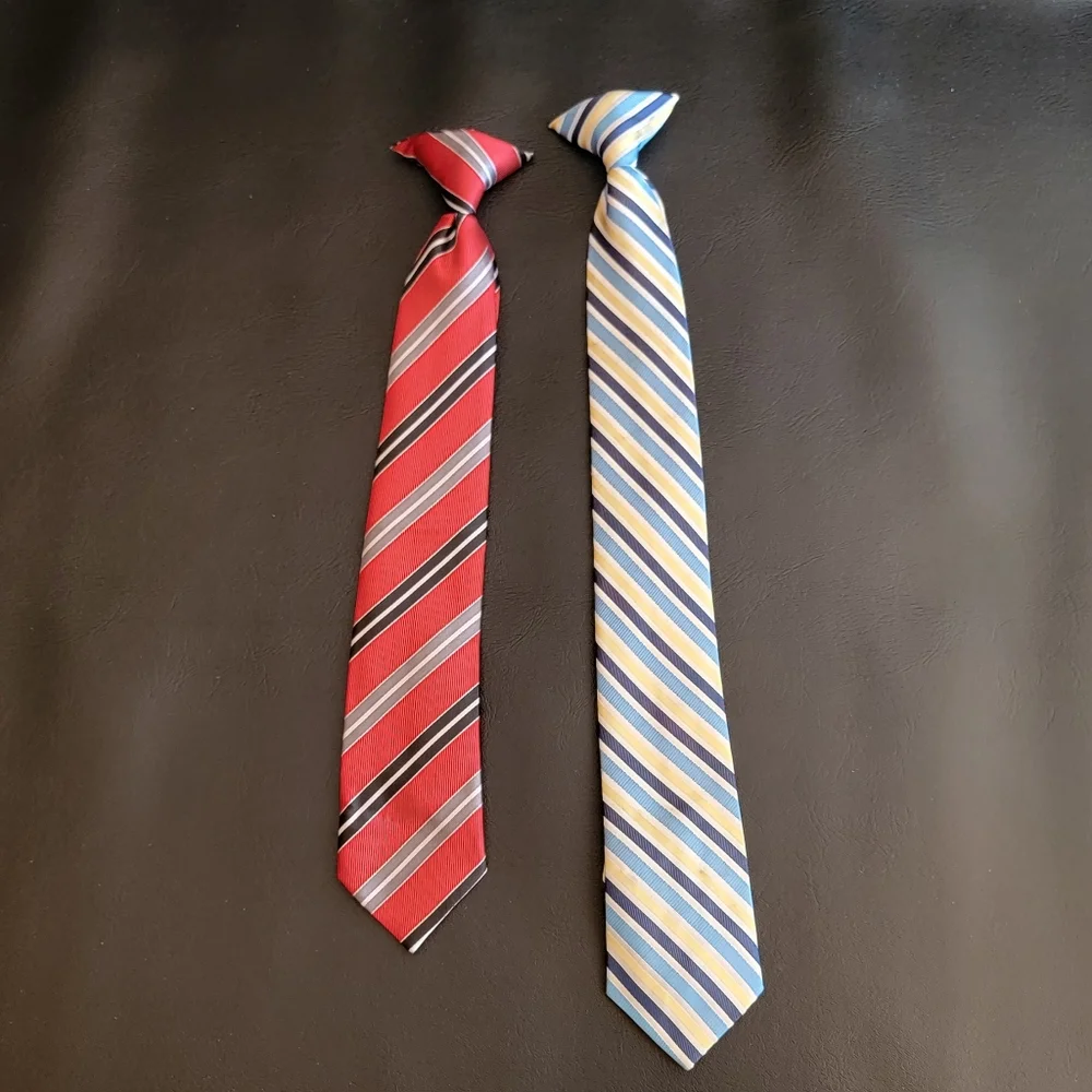 Clip on neck ties
